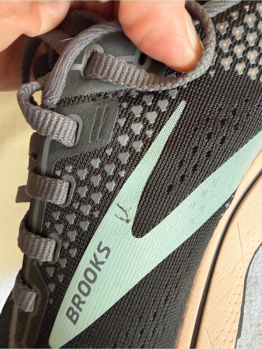 Brooks men ghost